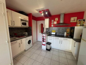 T2 au Cap d'Agde avec piscine, parking proche plages - FR-1-749-77